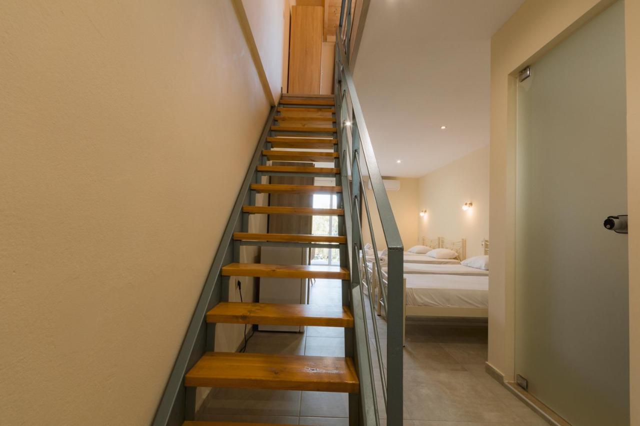 Luca Mare Bed & Breakfast Gouviá Eksteriør bilde