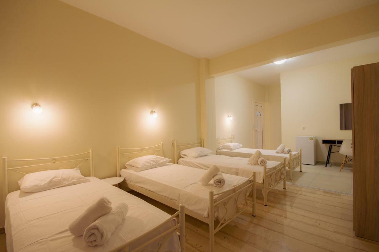 Luca Mare Bed & Breakfast Gouviá Eksteriør bilde
